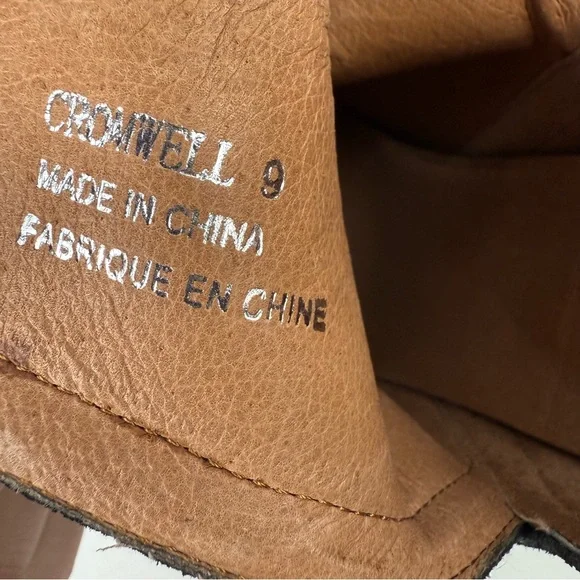 Jeffrey Campbell Cromwell Booties 9 Black Cut Out Slip On Ankle Boot Etched - Picture 10 of 13